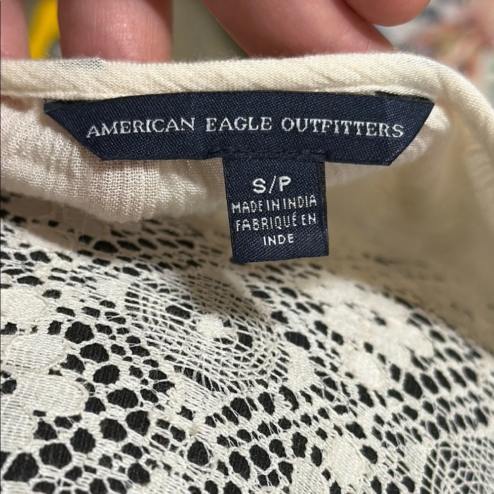 American Eagle Outfitters Women's Cream and White Blouse Size S/P